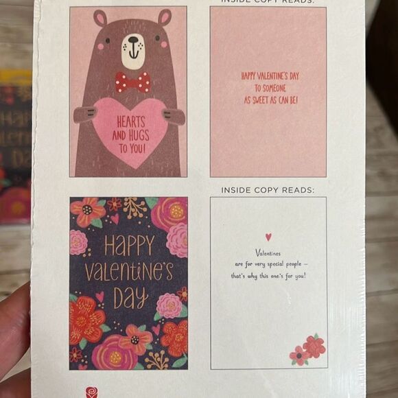 4 Packs of 8 Valentine’s Day Cards & Envelopes (32 Total) Happy Hearts Hugs NWT - Picture 3 of 11